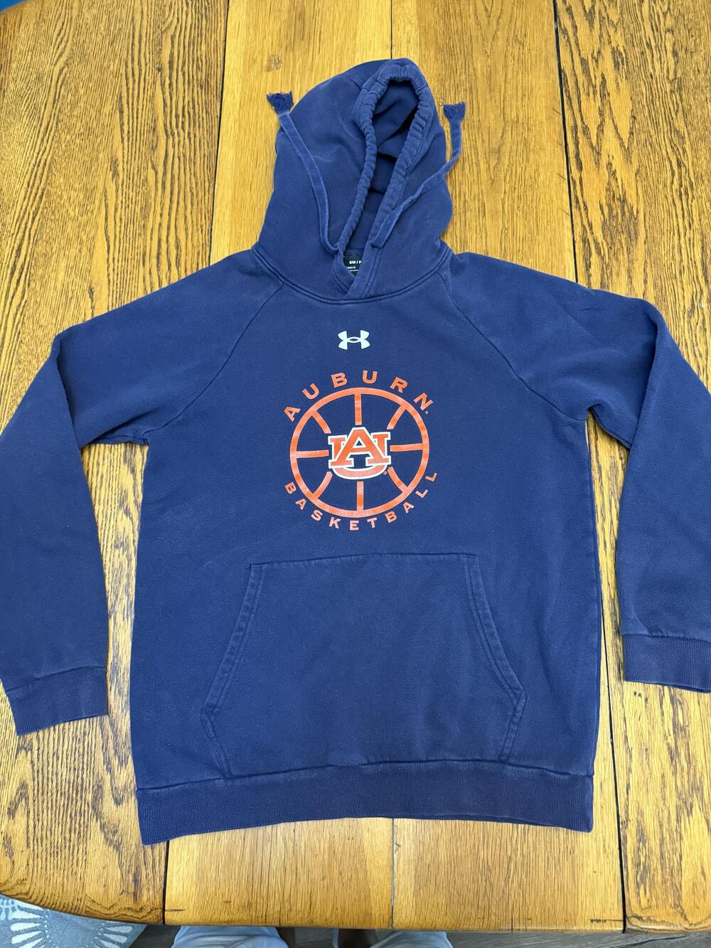 Auburn Tigers Hoodie Mens Small Blue NCAA Basketball Sweatshirt Under Armour